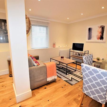 Yourapartment.Com - Riverside Apartments City Centre Бристоль Экстерьер фото